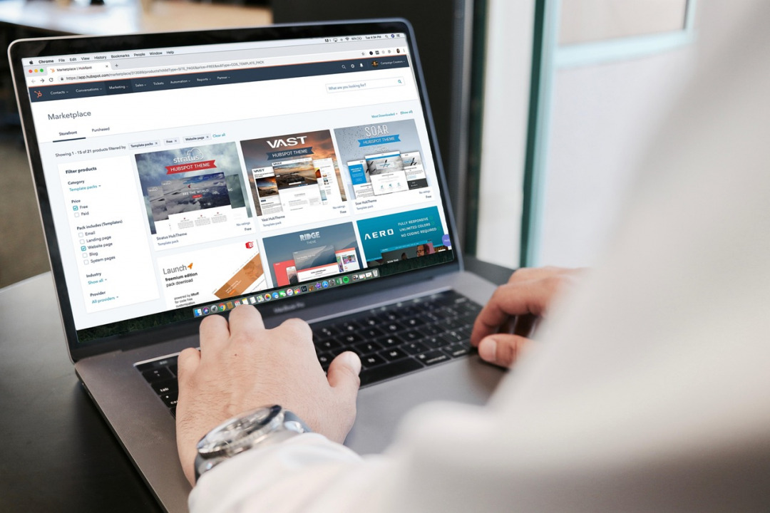 web design laptop